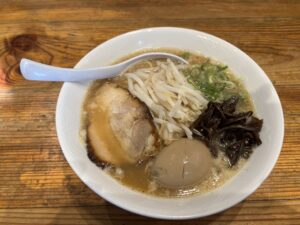 サザエさん通りにあるラーメン屋さん【でびっと】
